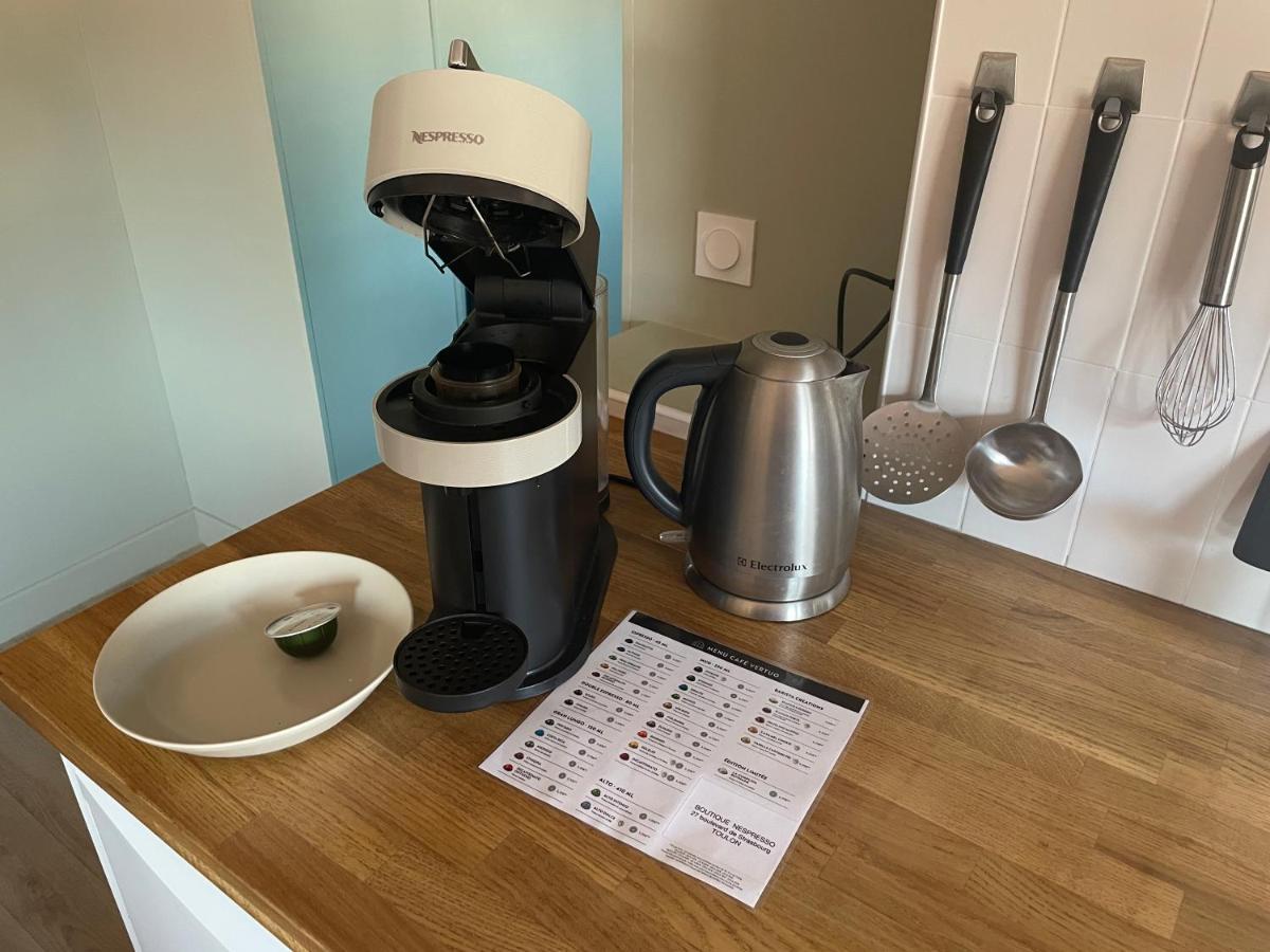 Au Coeur Du Vieux Toulon Au Calme Appartement Renove Climatise Confortable Etage Eleve Avec Ascenseur Proche Parking Et Toutes Commodites Экстерьер фото